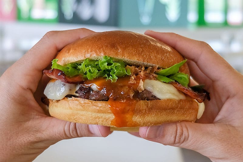 Como preparar o hambúrguer caseiro perfeito: 8 dicas irresistíveis