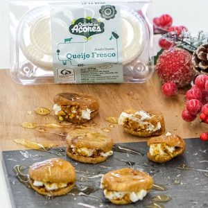 Figo seco recheado com queijo fresco